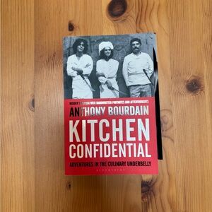 📕 Kitchen Confidential - Anthony Bourdain